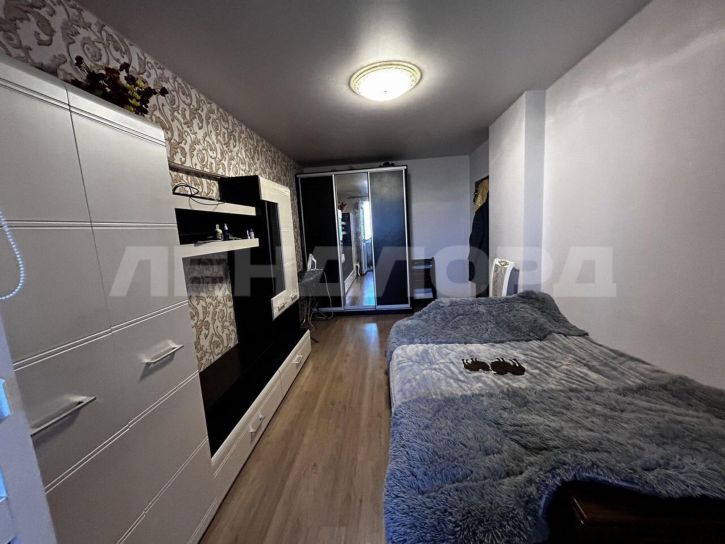 3-комн квартира улица Котова, 12к2