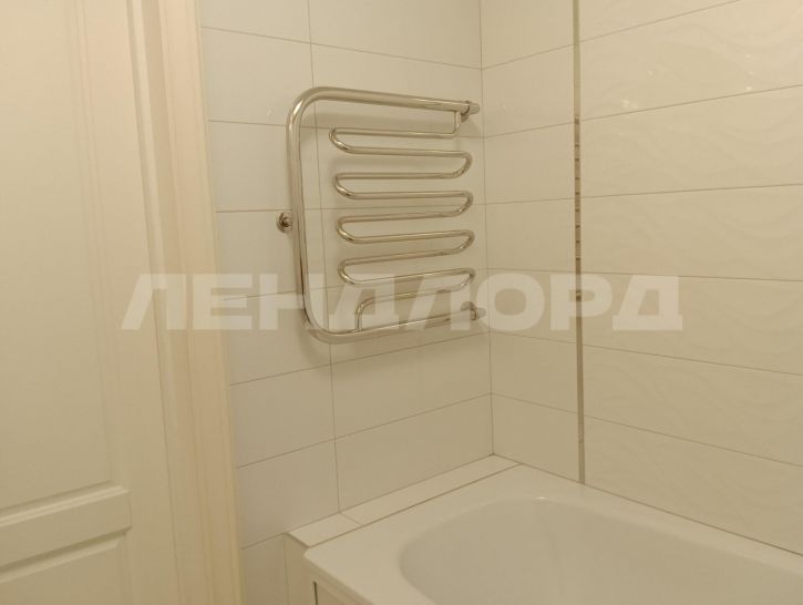 1-комн квартира улица Суворова, 21/32к2