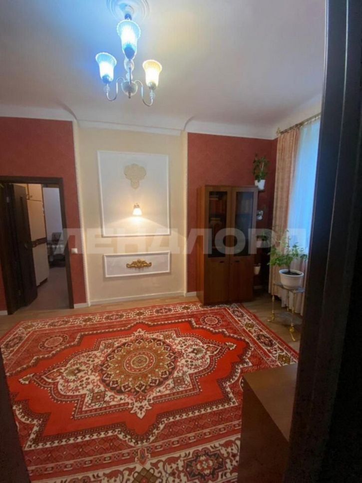 3-комн квартира улица Бекентьева, 4