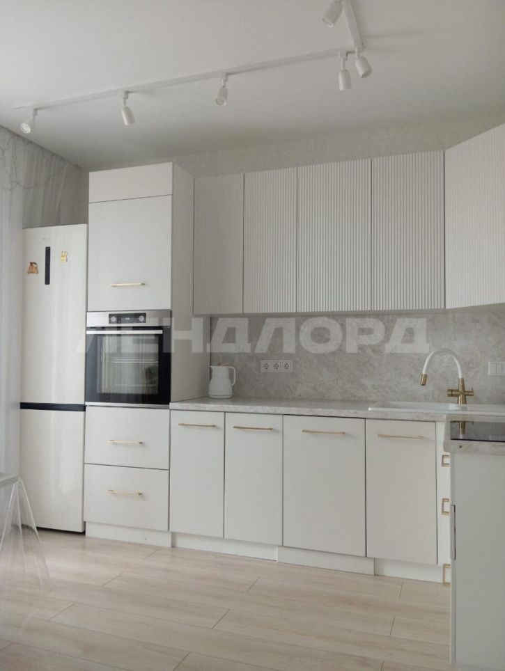 2-комн квартира улица Урицкого, 7