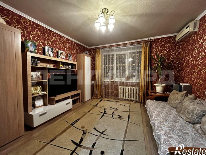 4-комн квартира улица Герцена, 37