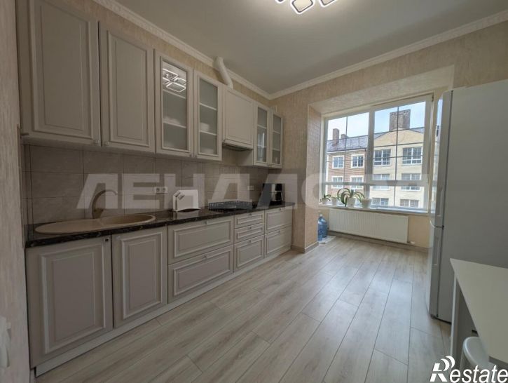 2-комн квартира проспект Победы, 3к1