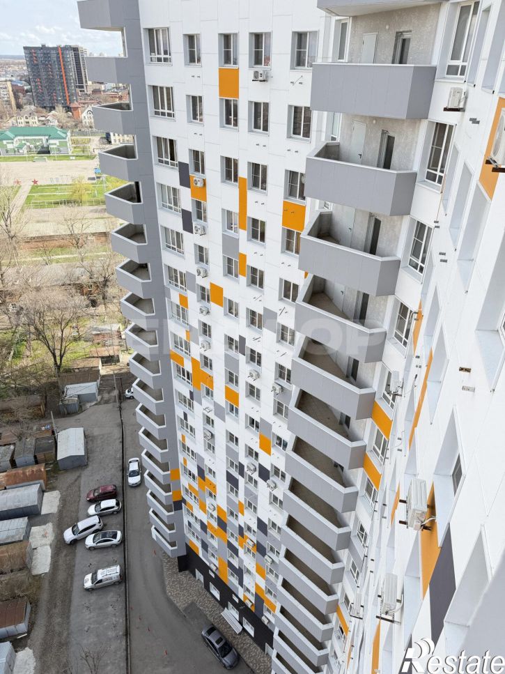 3-комн квартира улица Луначарского, 177Бк2