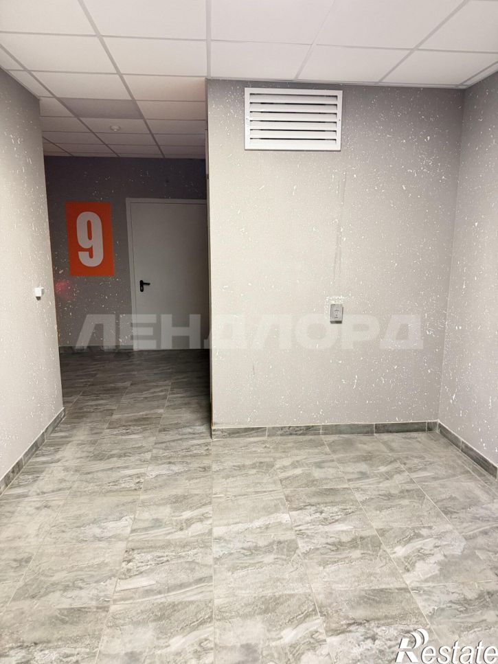 3-комн квартира улица Луначарского, 177Бк2