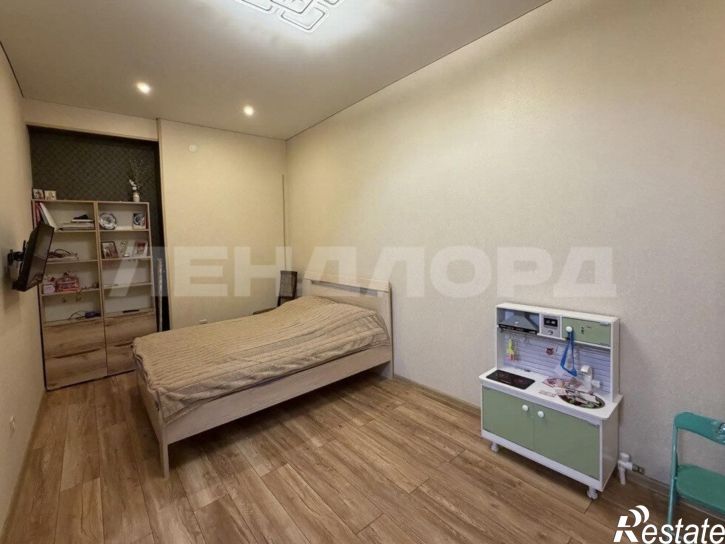 3-комн квартира улица Мира, 2