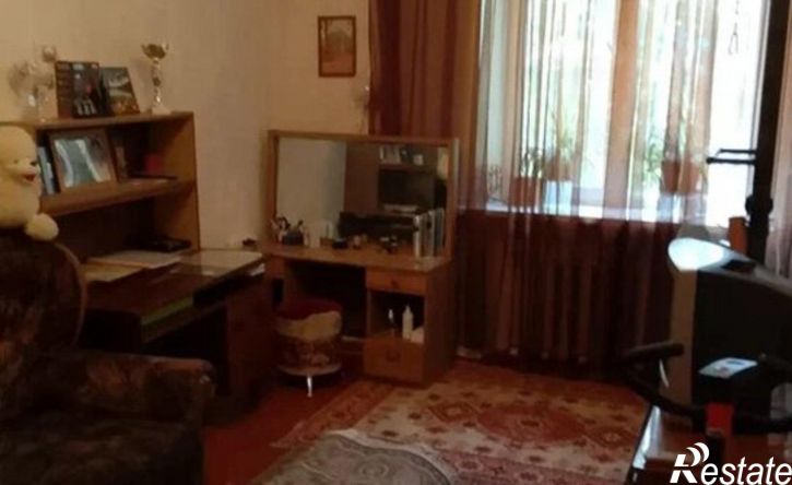 3-комн квартира ул Щаденко, 63,  д. 63