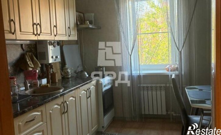3-комн квартира Таганрог, улица Пальмиро Тольятти, 22-2