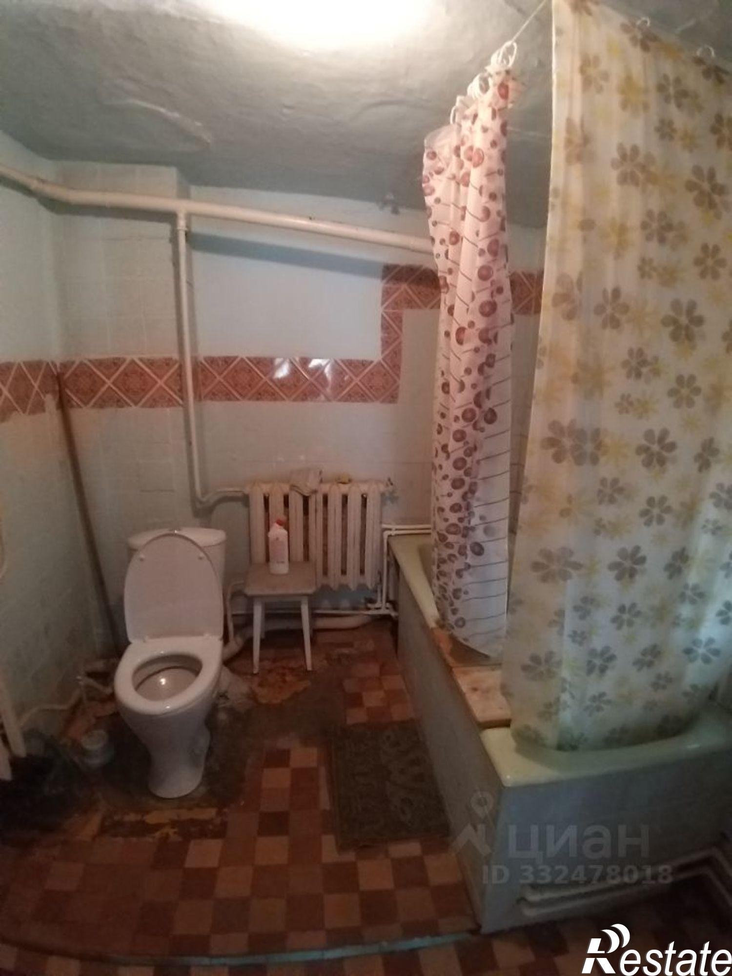 Купить дачу, дом, коттедж за 2 650 000 рублей на Сальск, улица Дундича