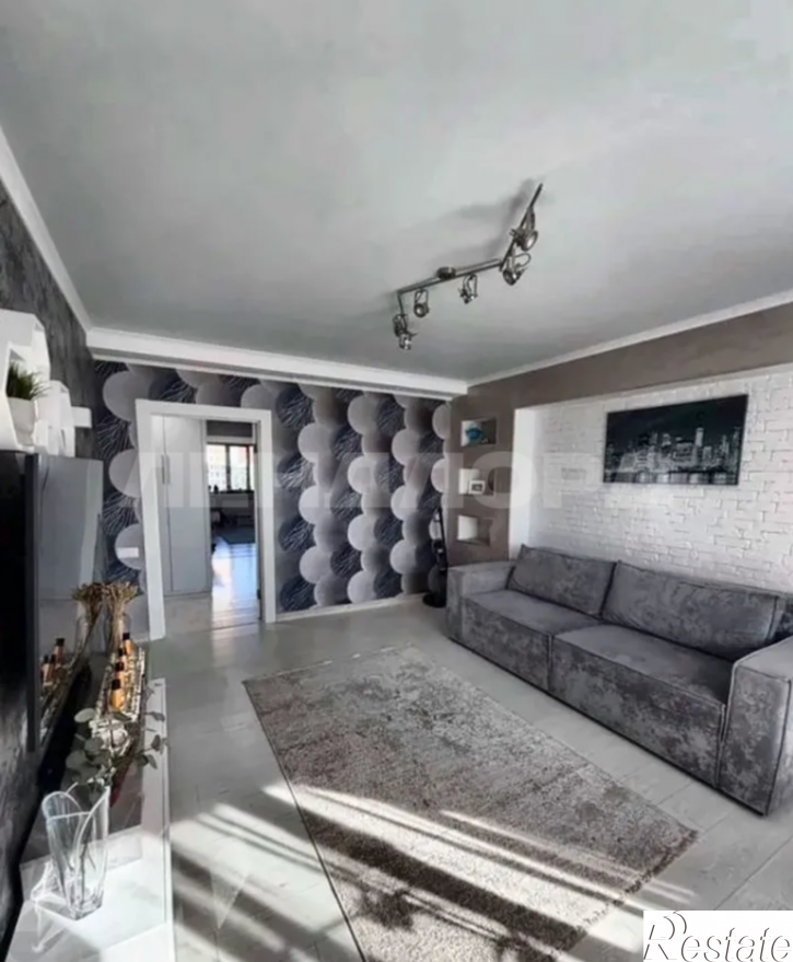 2-комн квартира улица Венеры, 23
