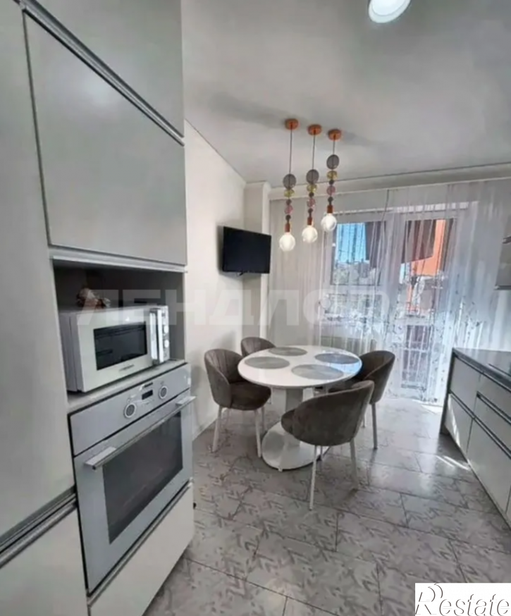 2-комн квартира улица Венеры, 23