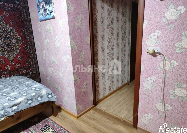 3-комн квартира Донецк, 16-й кв-л, 7