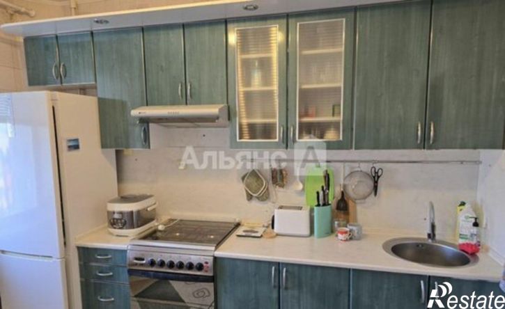 3-комн квартира Волгодонск, улица Гагарина, 9