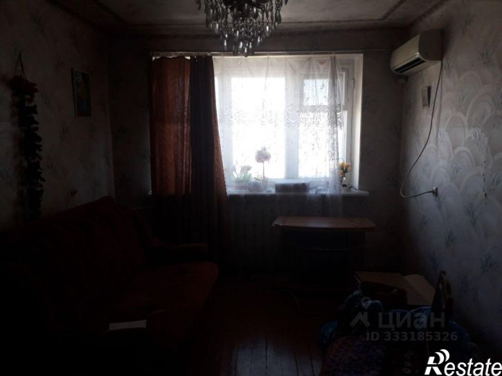 3-комн квартира Новошахтинск, улица Радио