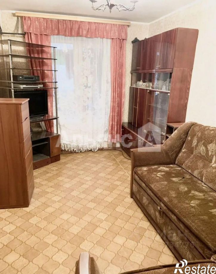 3-комн квартира Волгодонск, Курчатова пр-кт, 49