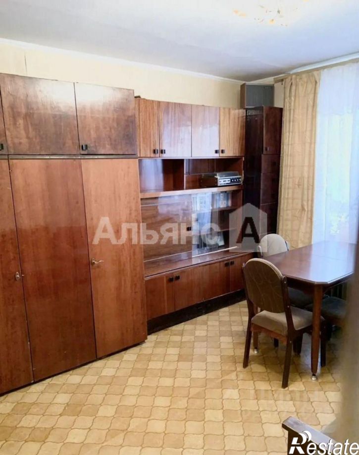 3-комн квартира Волгодонск, Курчатова пр-кт, 49