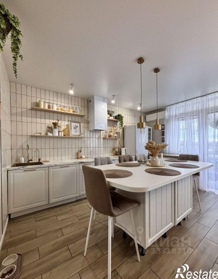 3-комн квартира Ростов-на-Дону, улица Оганова, 20с4