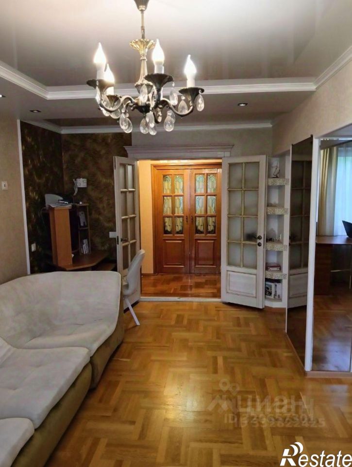 5-комн квартира Волгодонск г., Строителей пр-кт.
